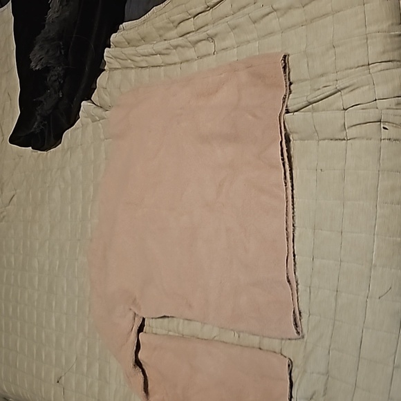 Pink one shoulder sweater size xl - Picture 3 of 3